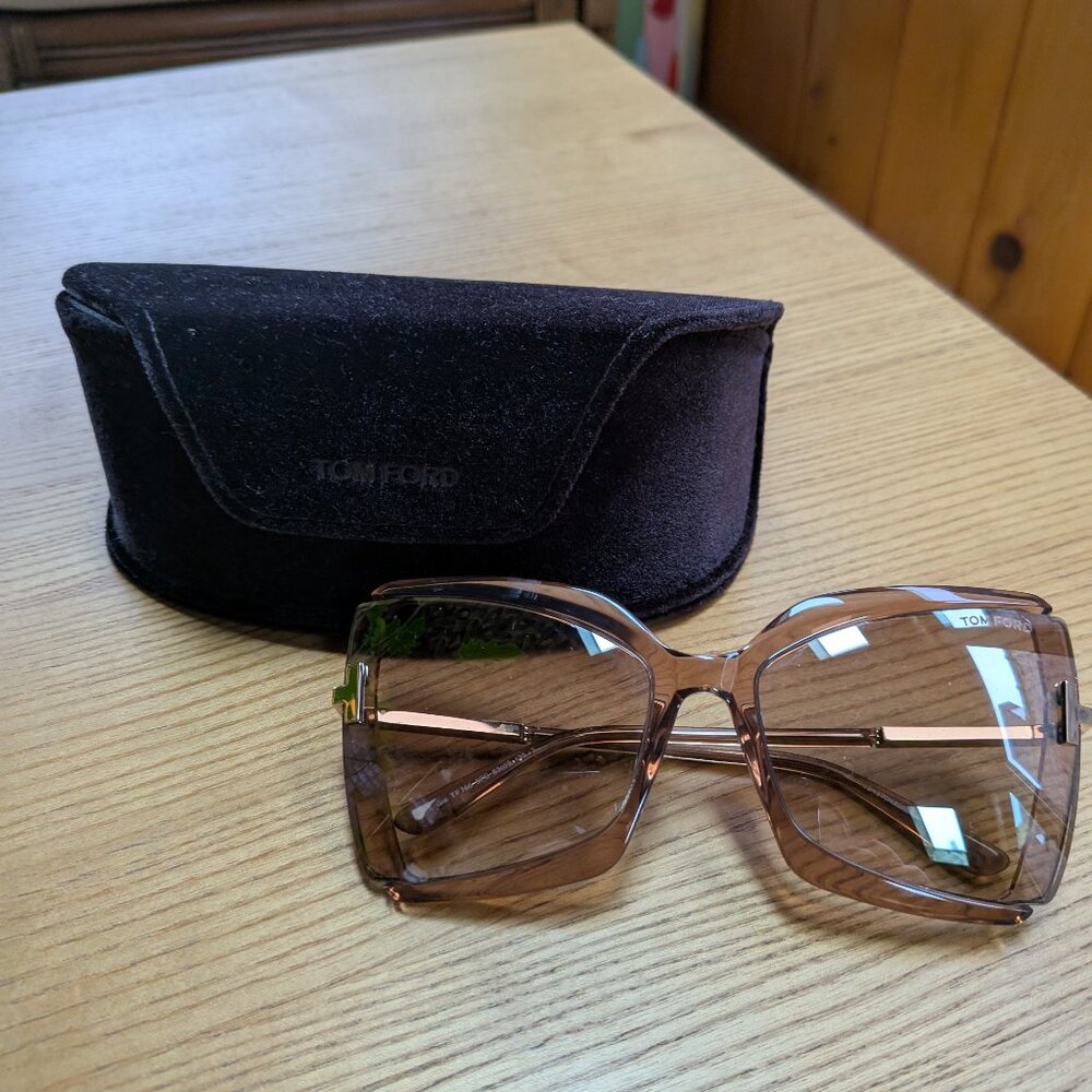 Tom Ford TF0766 Shiny Beige Gia Butterfly Sunglasses